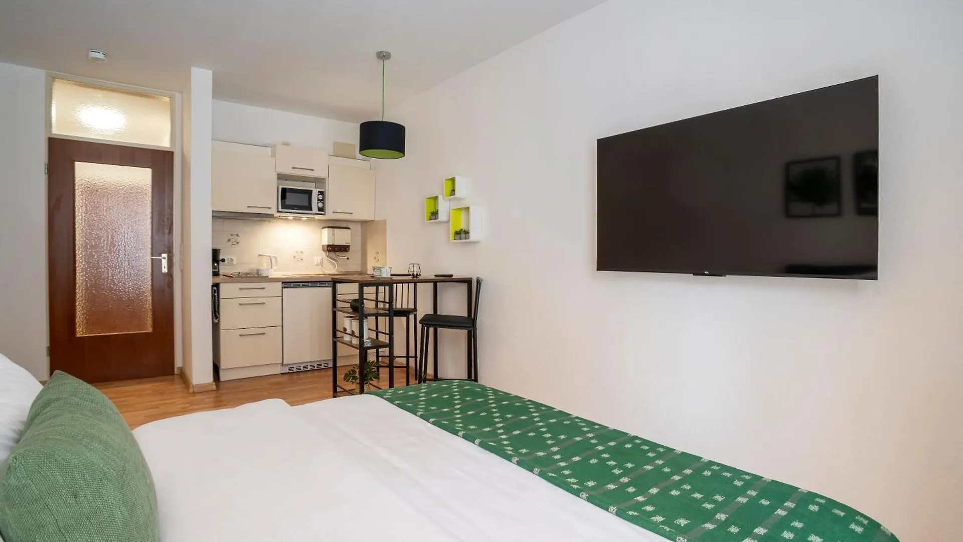 Modern Apartments Bremen With Netflix